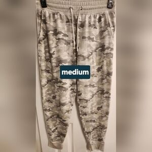 Camouflage Jogger Pants - Medium